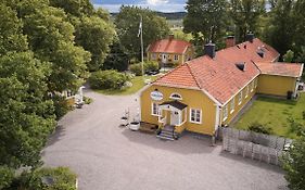 Malmgardens Vandrarhem B&B